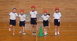 手つなぎだるま