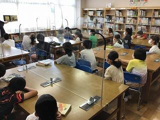 第一図書室でのよみきかせ